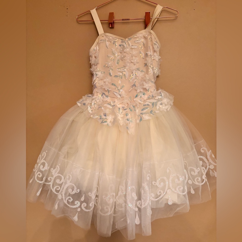 Weissman pale yellow Dance Attire